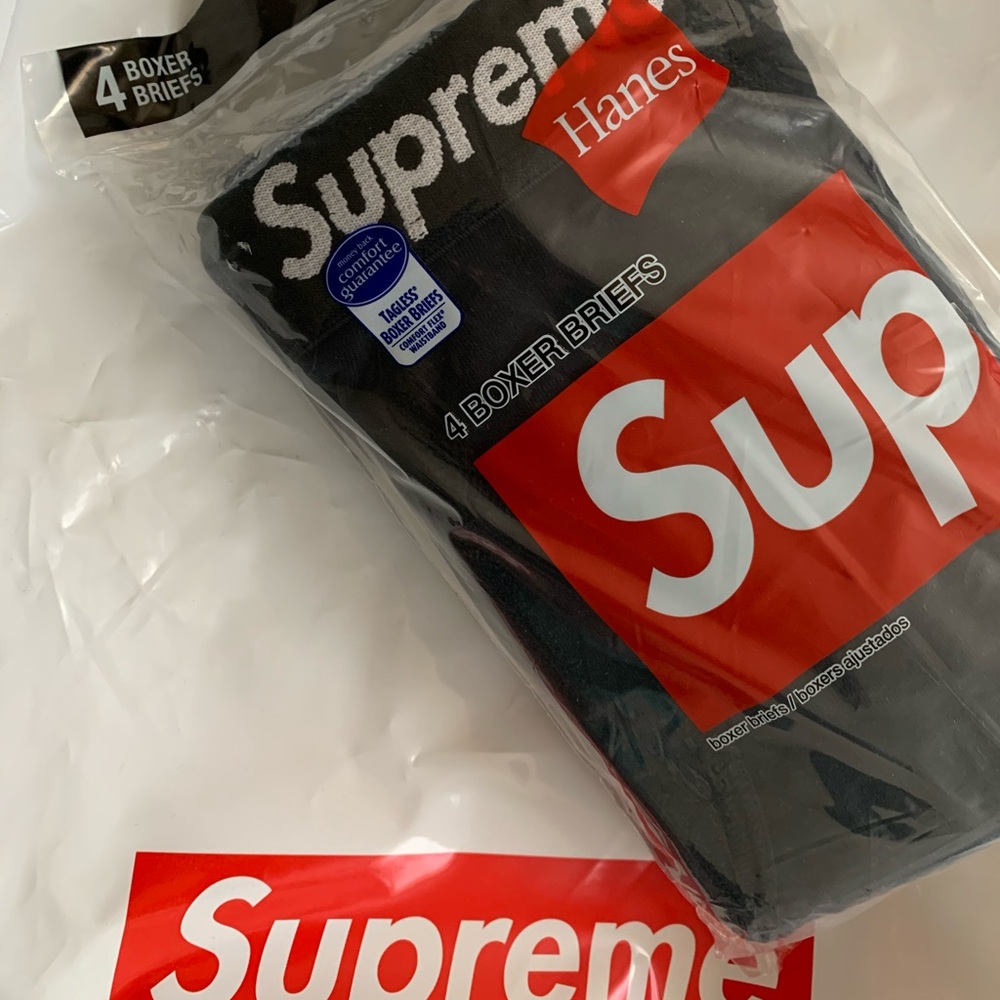BRAND NEW SUPREME BOXER BRIEFS